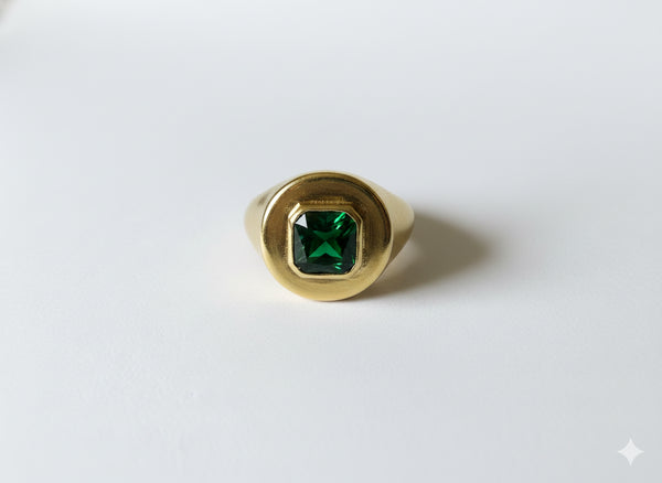 VINTAGE STONE RING