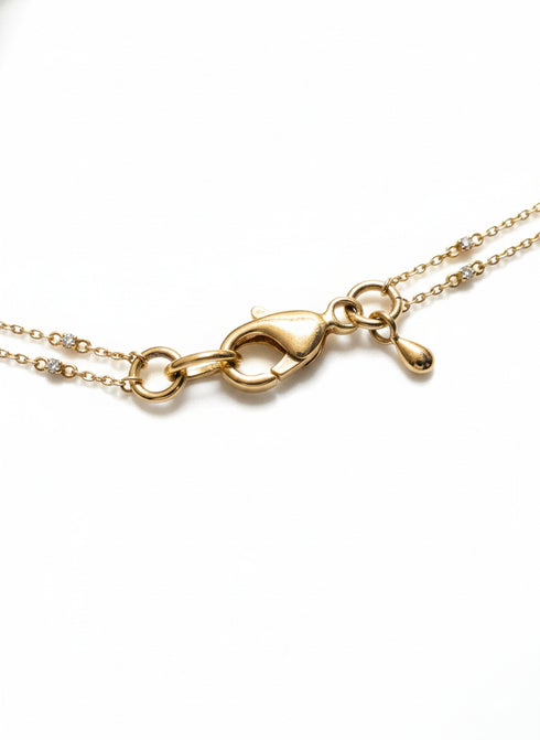 SCULPTURAL FLOWER BRACELET