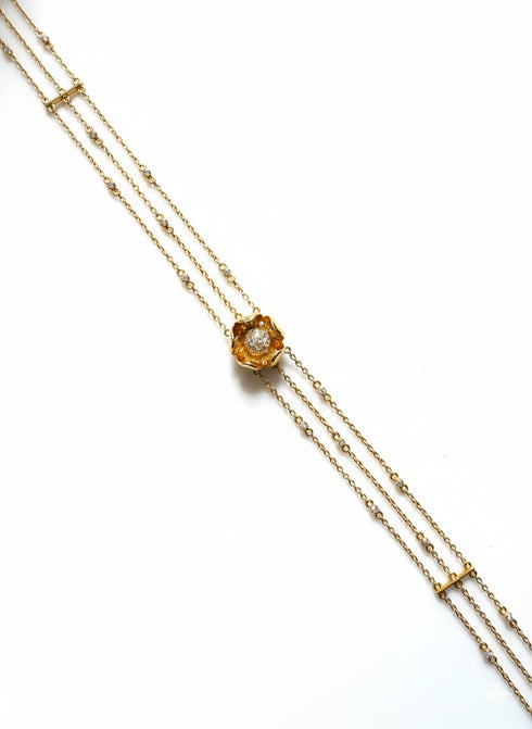 SCULPTURAL FLOWER BRACELET