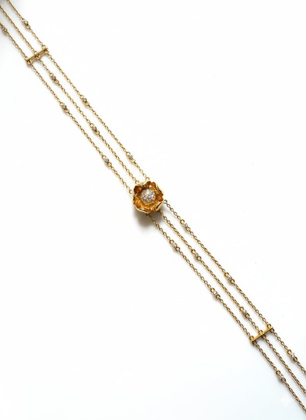 SCULPTURAL FLOWER BRACELET