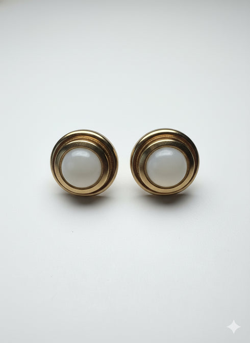 MOONSTONE EARRING