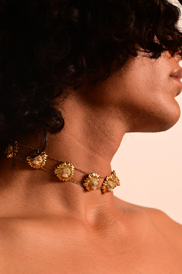 BOLD LION CHOKER