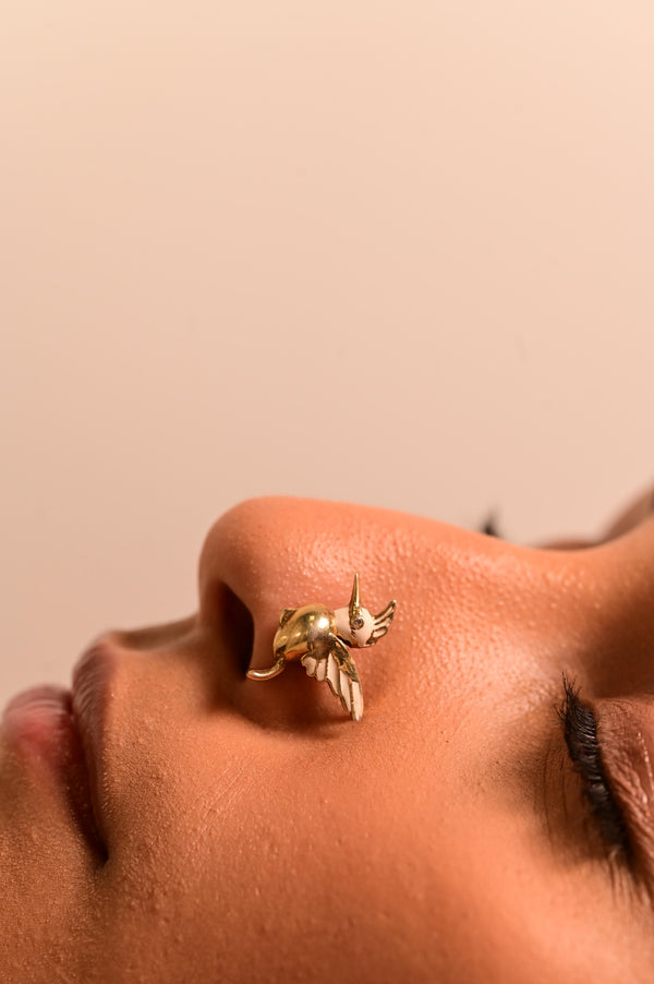 WHITE HUMMING BIRD NOSE PIN